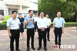 段冉：王哲林这绝杀只能说逆天 再投一次也很难进吧 简直离谱